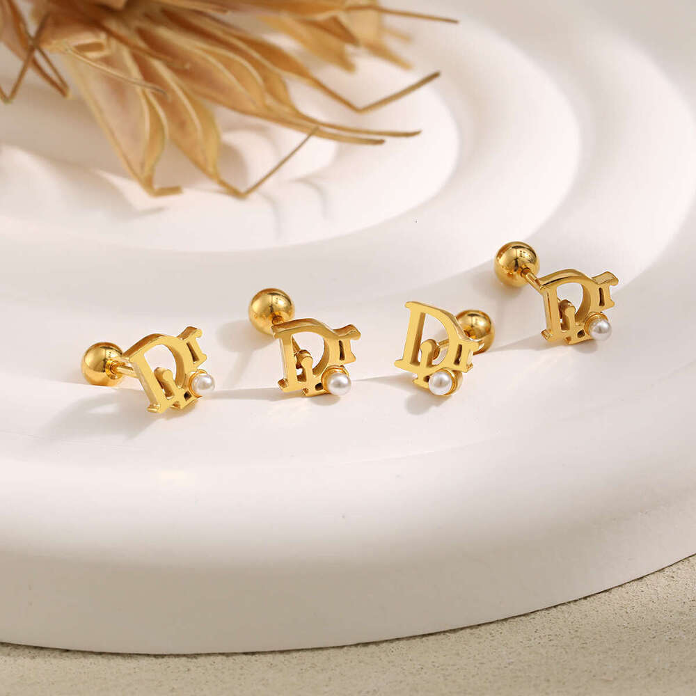 New Fashion D-Shaped Pearl Small Electroplated Gold Titanium Steel Ear Bone Stud Anti-Lost Anti-Hair Hanging Earrings
