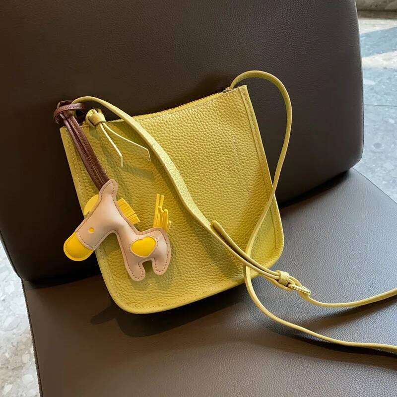 2024 Solid Color Crossbody Shoulder Simple Cowhide Women's Large Capacity Lychee Patterned Bucket Bag