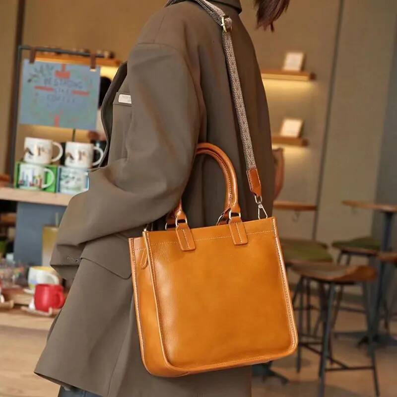 Genuine Leather Women's Vintage Handbags High Quality Cowhide Women Shoulder Bag Large Capacity Square Crossbody Bags