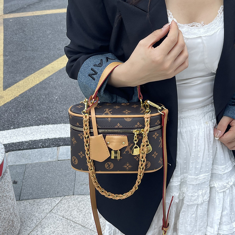 High-end bag for women 2025 new retro handbag printed square box bag shoulder messenger bag stylish cosmetic bag