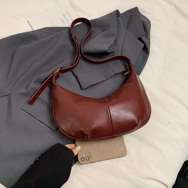 Single Shoulder Tote for Women, Large Capacity, 2025 New Spring Summer Casual Versatile High-Quality Texture Crossbody Dumpling Bag