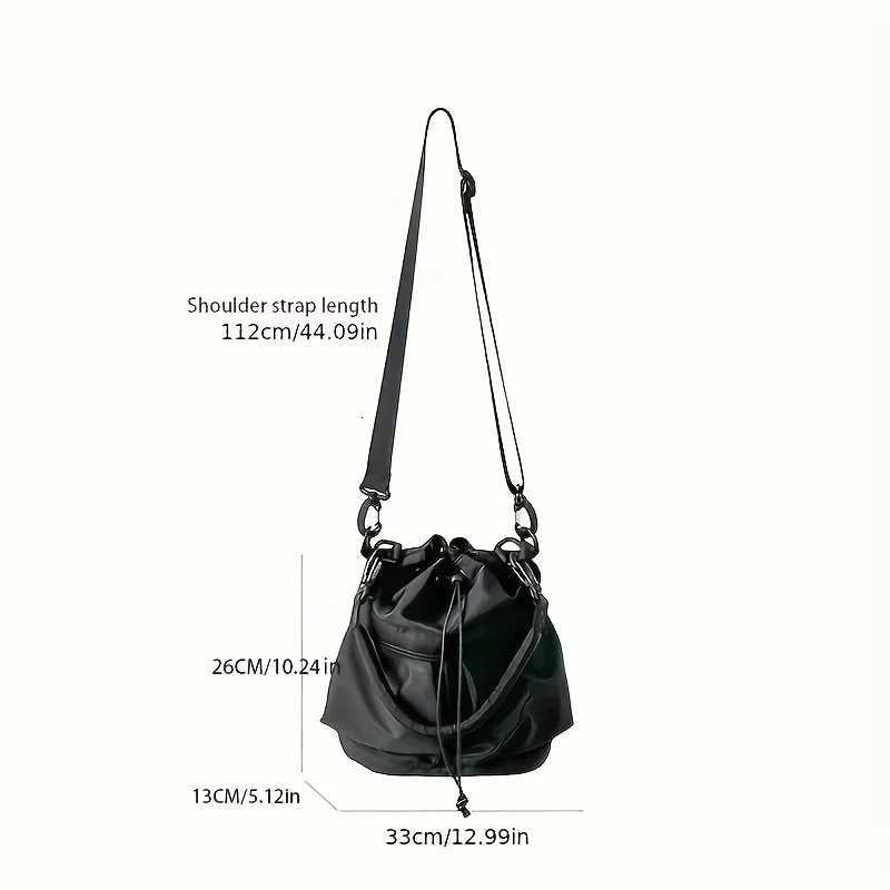 New Fashion Womens Bag Large Capacity Drawstring Bucket Bag Simple Workwear Style Nylon Shoulder Bag For Women Handbag Z250903