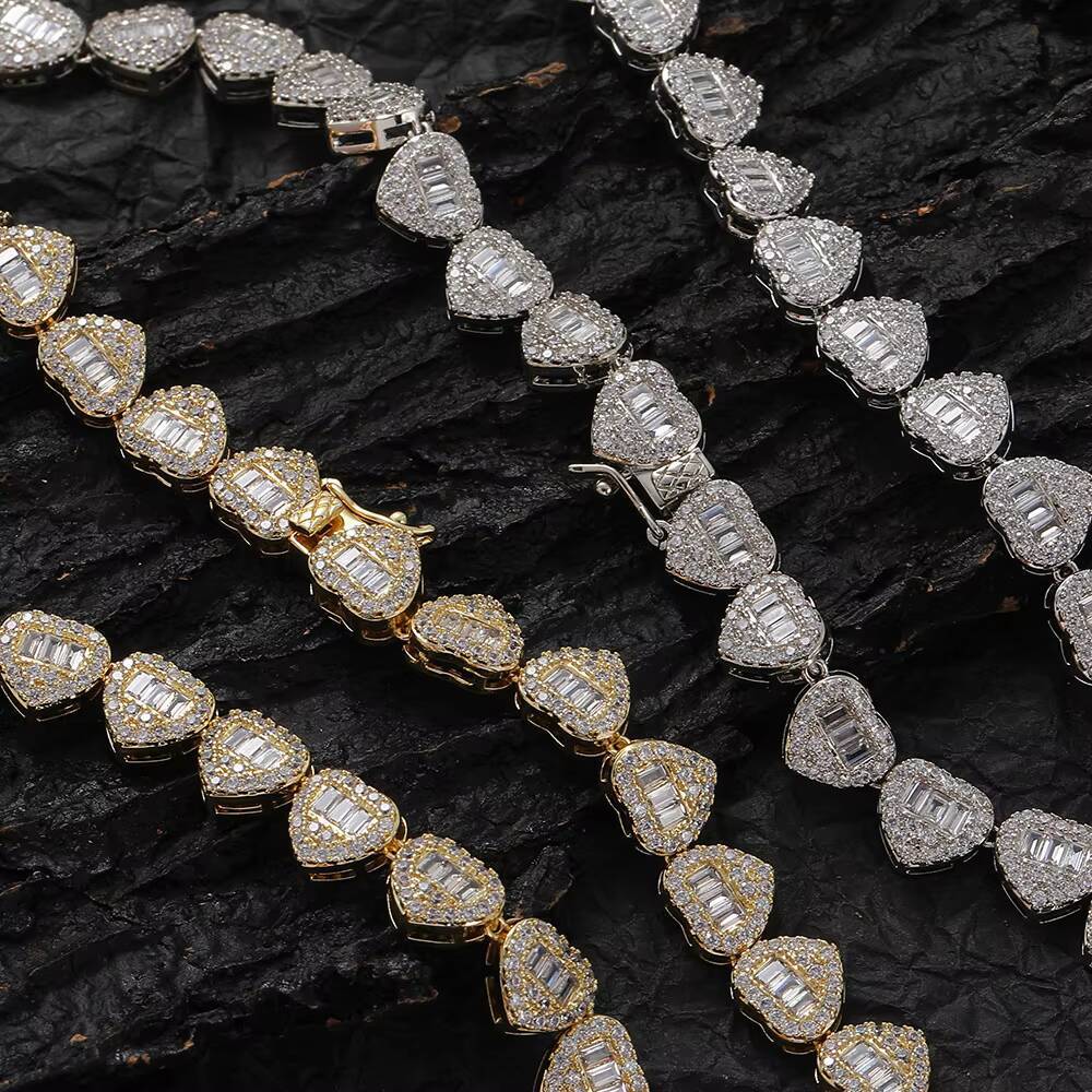 New Design Fashion Luxury Brass Heart Shape Ice Crystal Zircon Necklace for Women