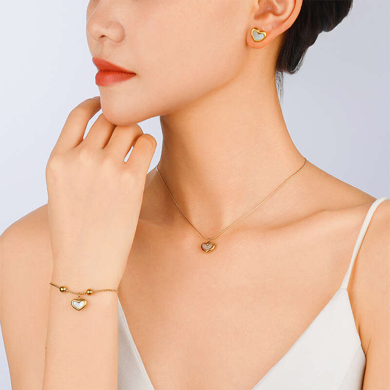 Shell Heart Necklace for Women Summer Light Niche Simple Minimalist Style Heart-shaped Collarbone Chain Versatile Accessories Set