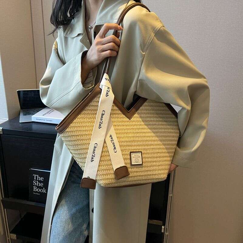 Woven Straw Women's Large Capacity New Summer Versatile Shoulder Texture Popular Commuter Tote Bag