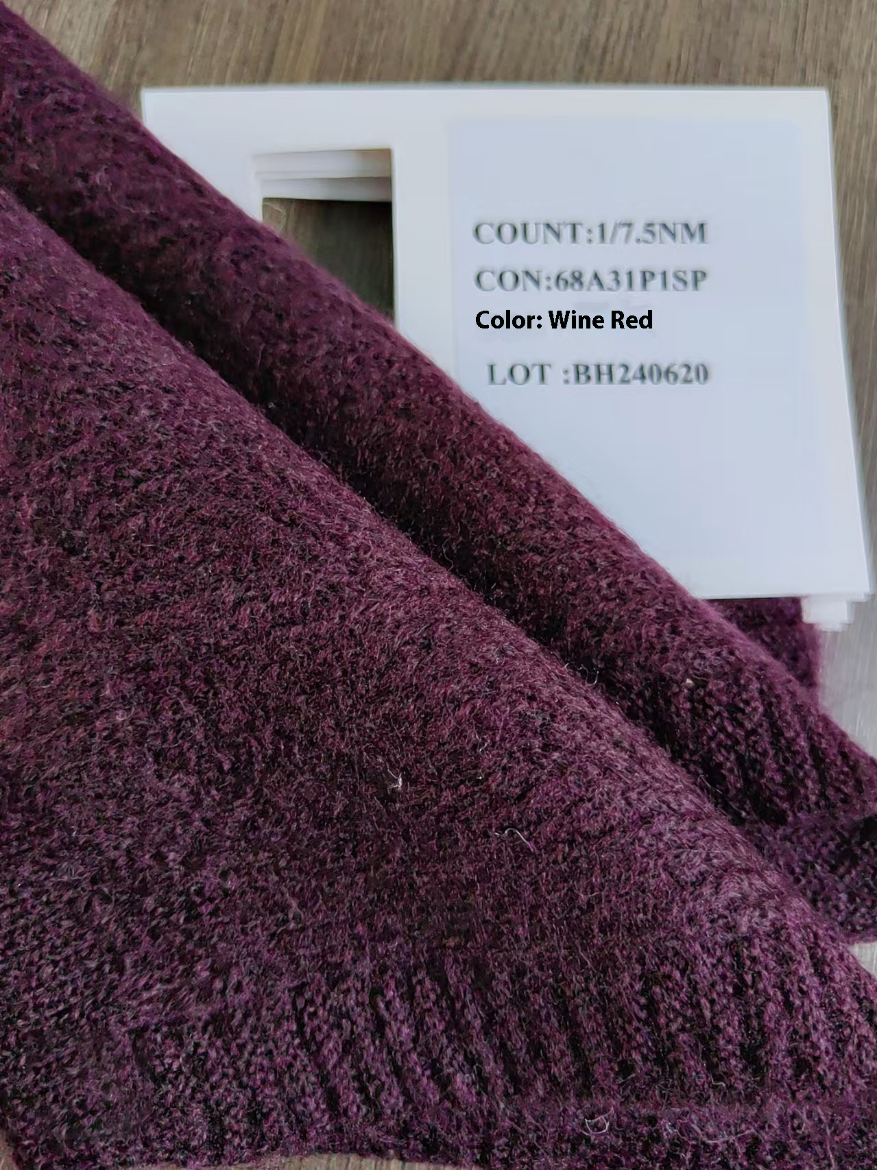 Manufacturer-Direct Custom Knit Fabrics for Fall/Winter Outerwear Sweaters - Chunky Knit Materials