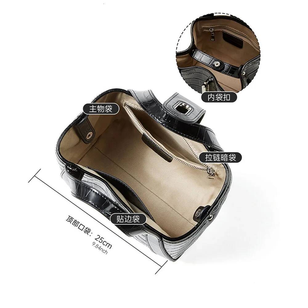 2025 New Leather Women's Commuter Crossbody Crocodile Pattern Light Niche Premium Sensation Basket Tote Bag