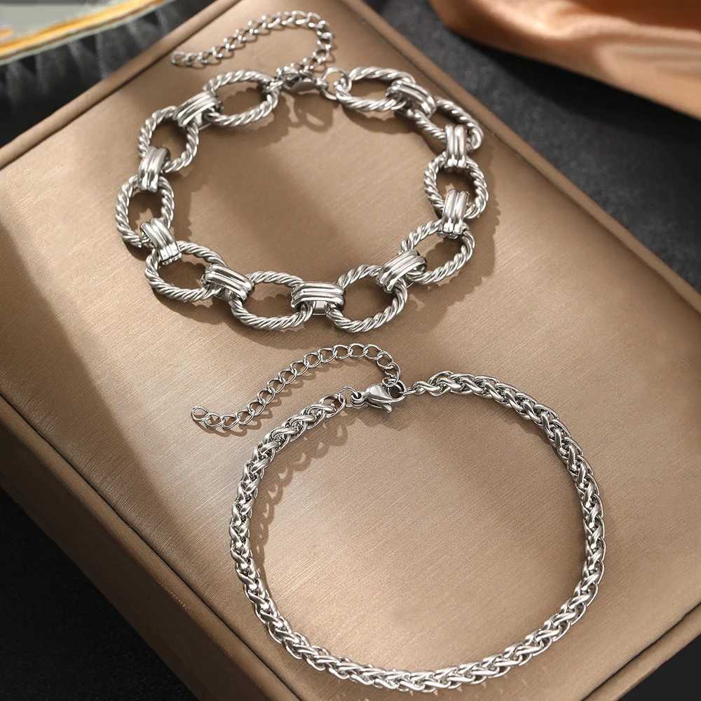 Stainless Steel Bracelet Set Minimalist New Popar Chain Atmospheric Bracelet For Women Jewelry Nonfading Highquality Gifts Y250904