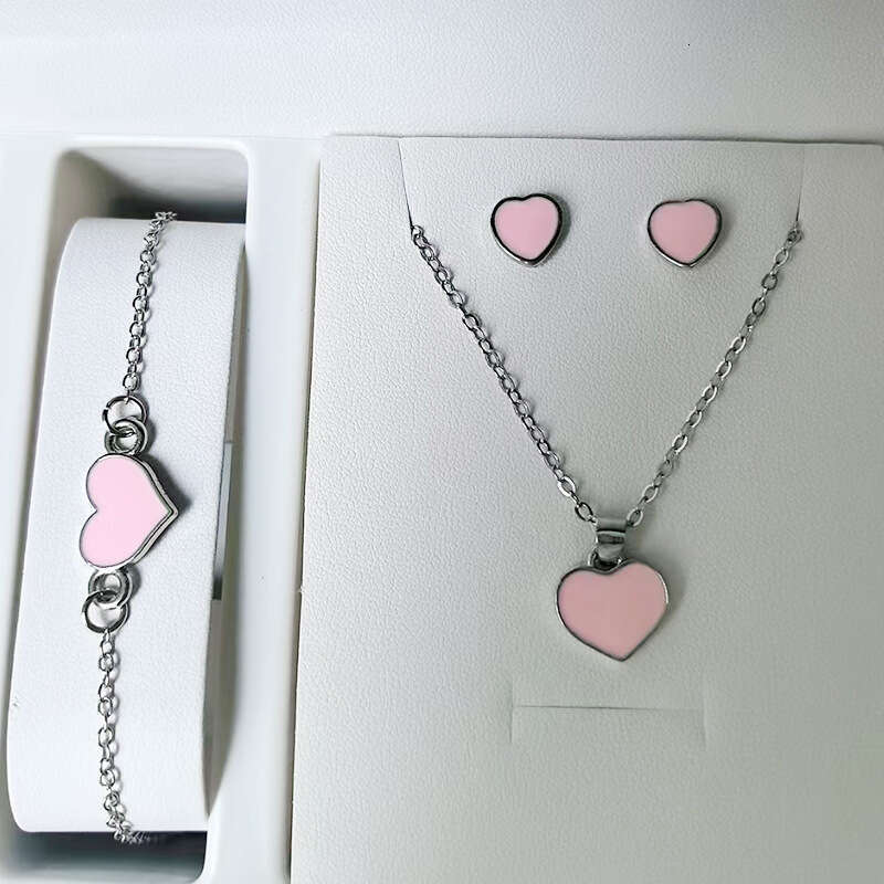 Hot Selling Heart Jewelry Fashion Simple Versatile Bracelet Earrings Collarbone Chain Three-Piece Set