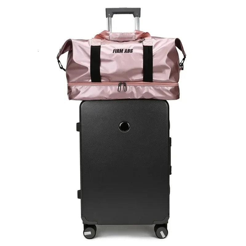 Large Capacity Gym Bags Pearlescent Women Fitness Training Swimming Handbag With Shoes Pocket Waterproof Yoga Pack Travel Duffel 250903