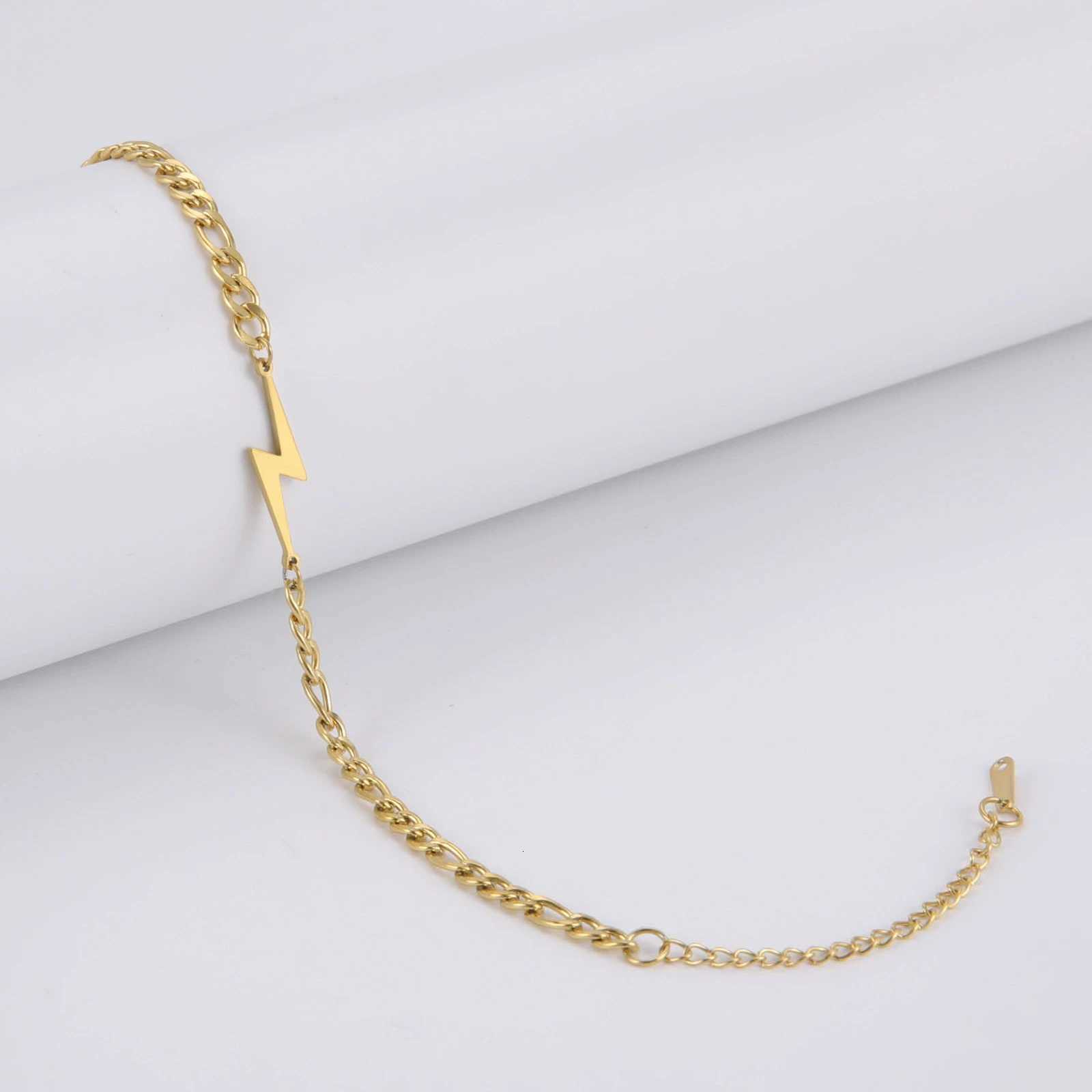 My She Fashion Lightning Charm Bracelets For Men Women Stainl Steel Bracelet Bangle Figaro Chain Male Wristband JewelryXJ250904