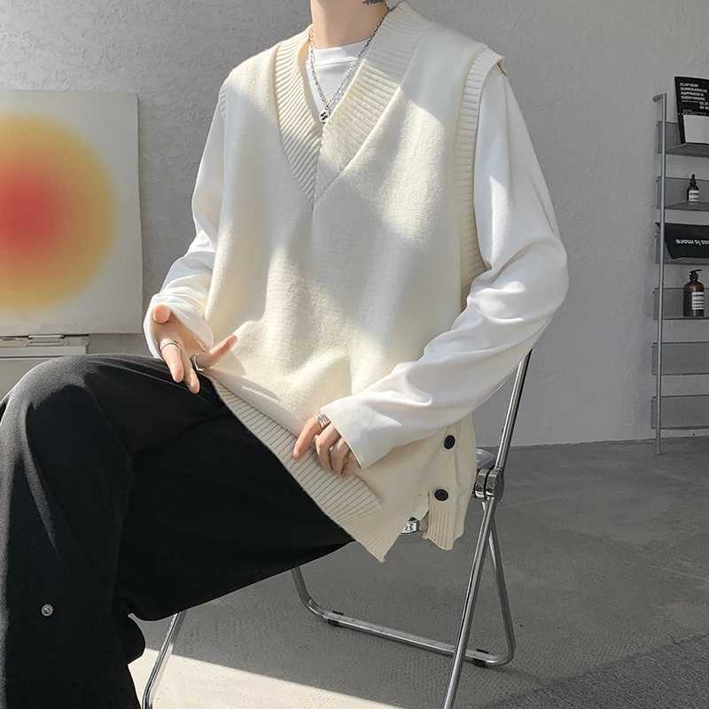 Winter Sweater Vest Men Warm Fashion Casual Vneck Knitted Pullover Men Korean Loose Sleeveless Sweater Mens Jumper ClothesXJ250904