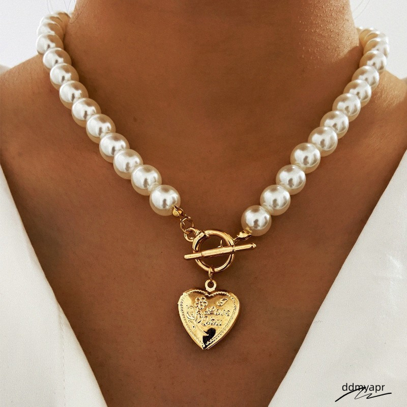 Europe And The United States Cross-Border Jewelry Ddmyday Love Pearl Retro Necklace Female Fashion Temperament One Word Buckle Opening Collarbone Chai