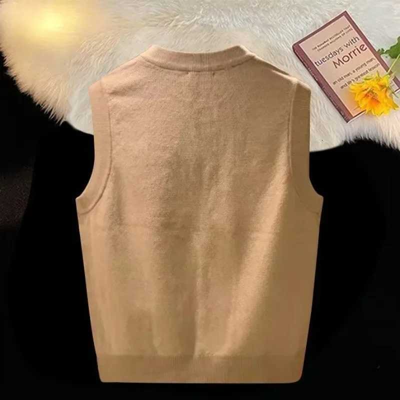 Vest Crewneck Man Clothes Black Waistcoat Knitted Sweaters for Men Sleeveless Round Collar Long Sleeve 100 Sheap Heated X S A VXJ250904