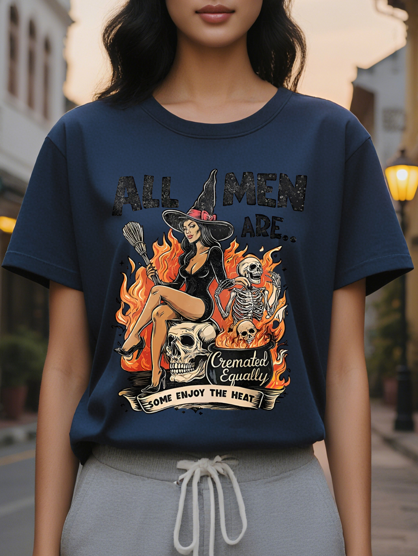 Large XL Women's Halloween Witch Cauldron Graphic Print Sweatshirt Beige with Black Spooky Design Round Neck Pullover for Plus Size