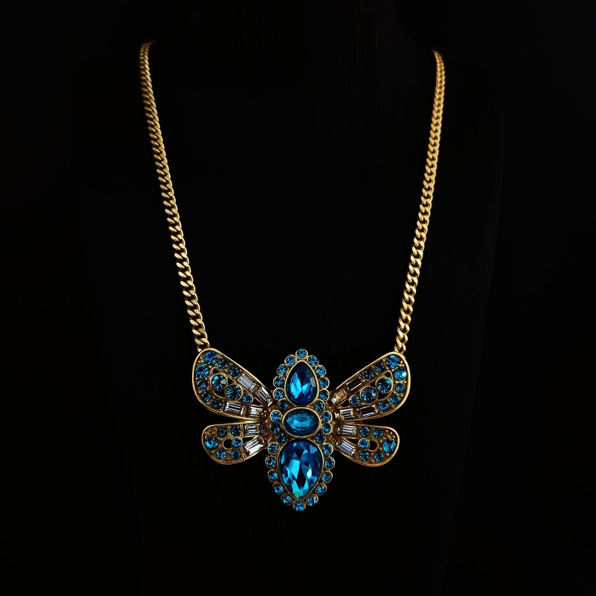 Vintage Style Full Zircon Blue Bee Pendant Necklace Fashionable Niche Design Women's Jewelry