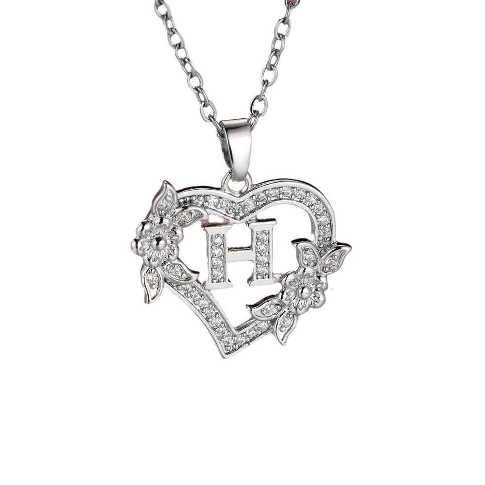 Personalized Gold Heart Initial Necklace 26 Letter CZ Flower Pendant Niche Versatile Jewelry for Women