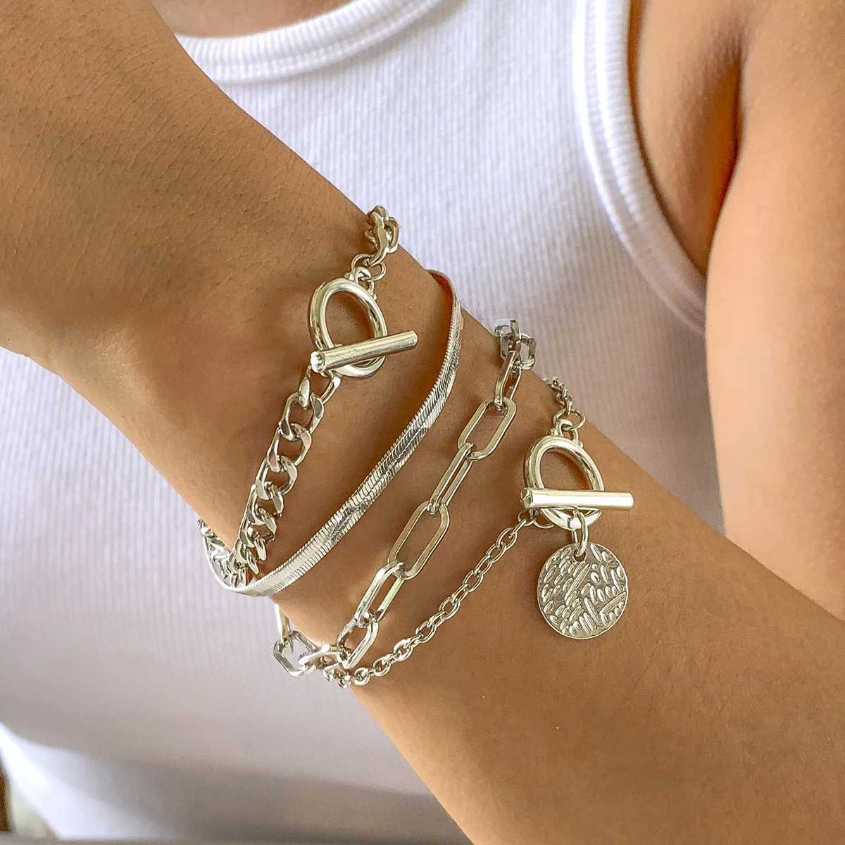4pcs Bracelet Set Ladie Hip Hop Trend Snake Bone Chain Bracelet Sets Vintage Metal Ot Accories Combination JewelryXJ250904