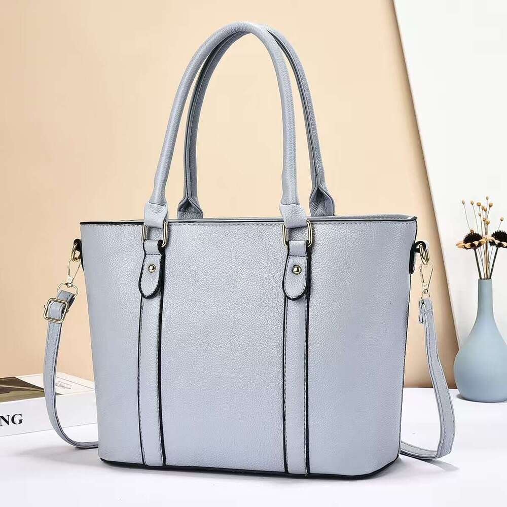 2025 New Trendy Stylish Fashionable Elegant Women's Single Shoulder Handbag Crossbody Bag