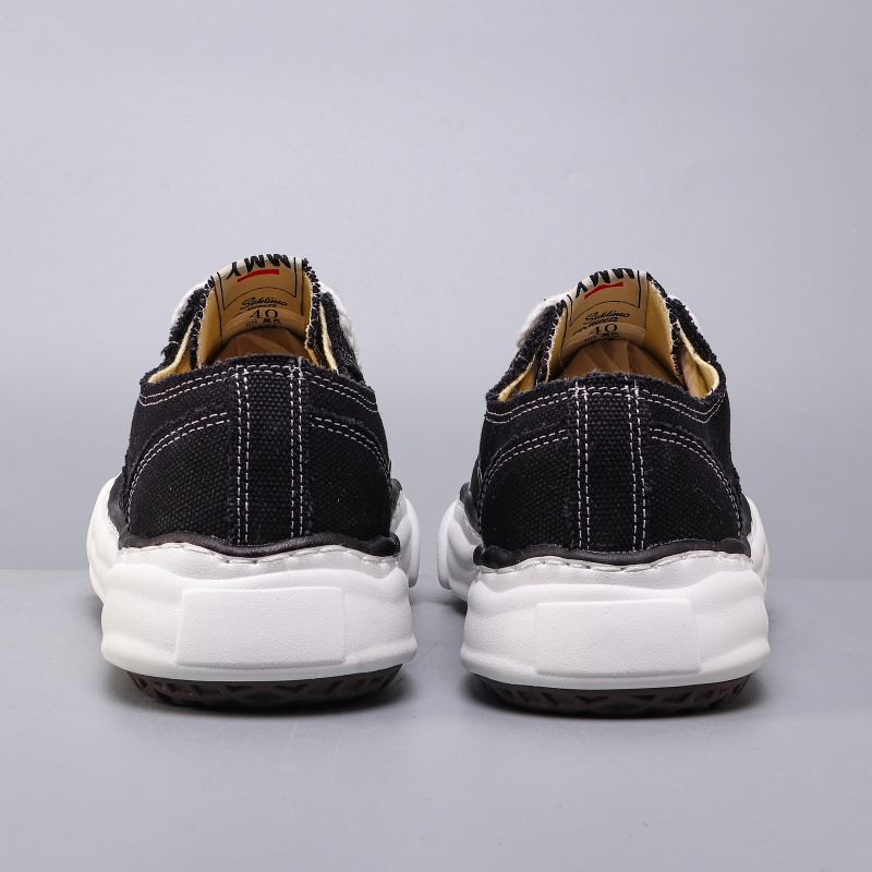 New Design Unisex Retro Platform Canvas Sneakers Trendy Versatile Height Increasing Large Sizes 36-47 Athletic Shoes Street Cool Women Men Bestselling