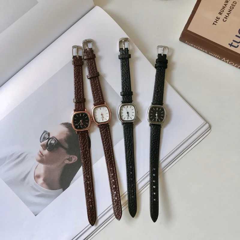 Ladies Casual Bracelet Watches Wens Simple Vintage Watches for Wen Dial Wristwatch Leather Strap Wrist Watch X250904