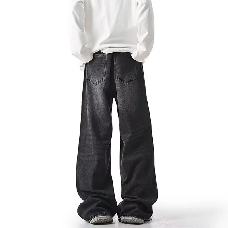 Men Vintage Wash Jeans Male Fashion Baggy Straight Wide Leg Casual Denim Trousers High Street Long Pants 250823