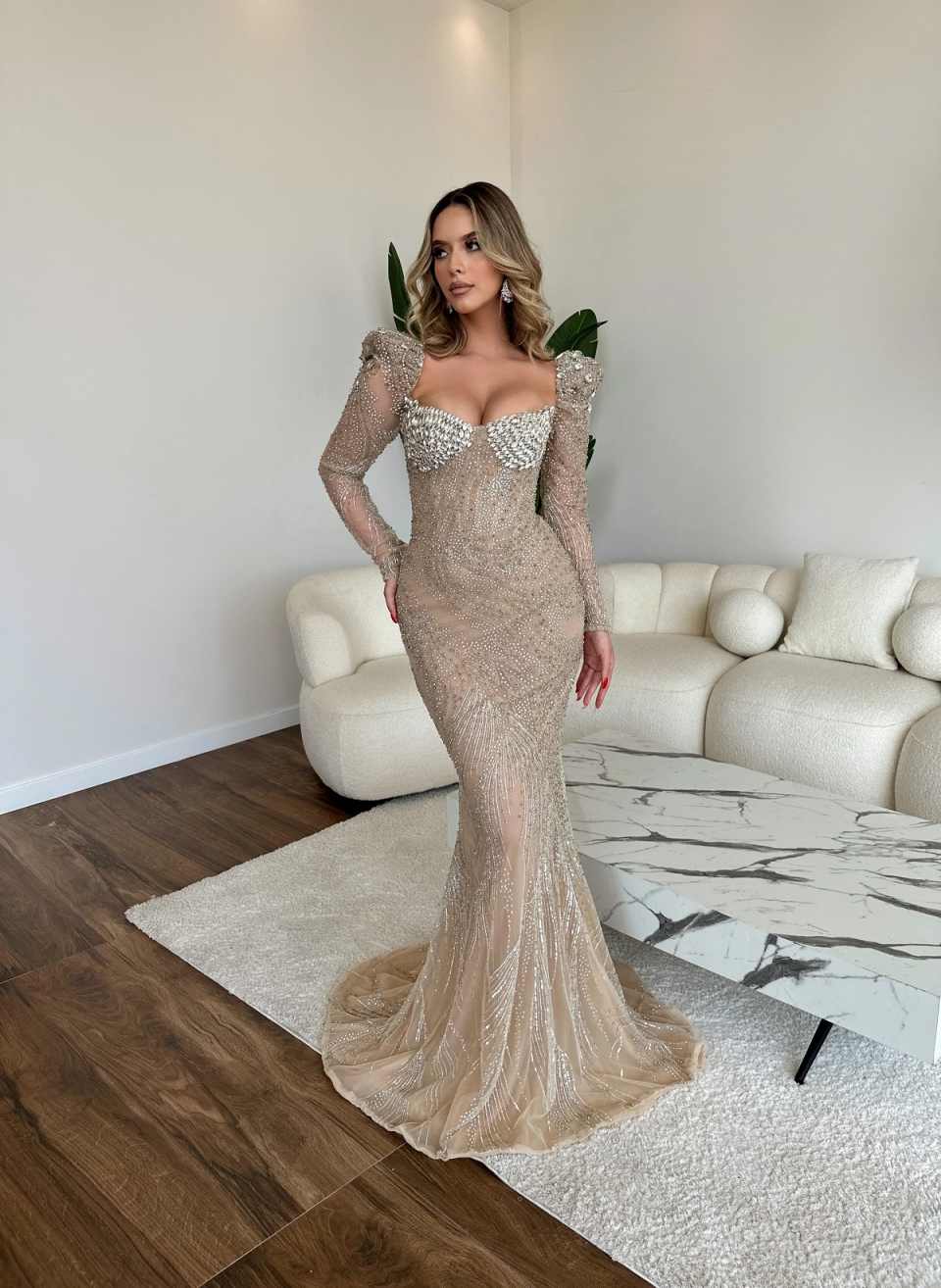 Sexy Beaded Prom Dress Customized Long Sleeve Party Gowns Floor Length Sequined Formal Evening Dresses