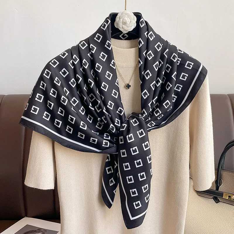 Luxury tter Print Twill Silk Hair Hijab Scarf Wen 90cm Sunscreen Shawl Wraps band Foard Bandana Echarpe New G250904