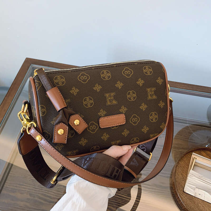 2025 New Designer Bags Wide Strap Pillow Bag 2025 New Pattern Printed Lightweight Shoulder Elegant Casual Crossbody Bag for Women