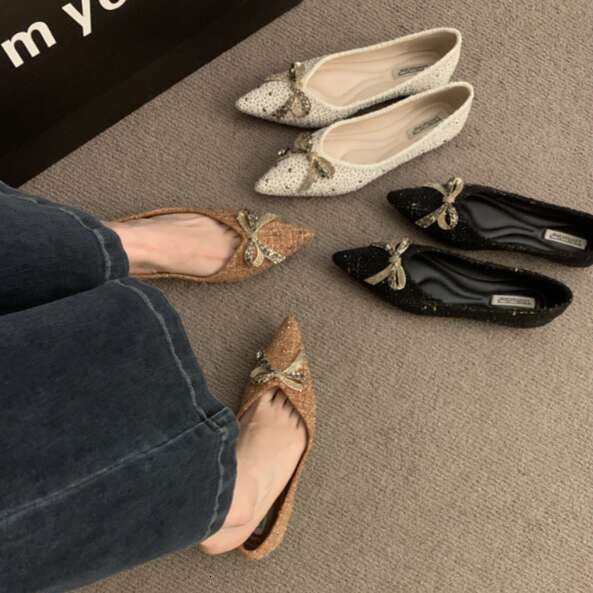 Rhinestone Bow Flat for Women 2025 Spring Autumn Designer Shoe New Pointed Toe Shallow Mouth Commuter Grandma Shoes