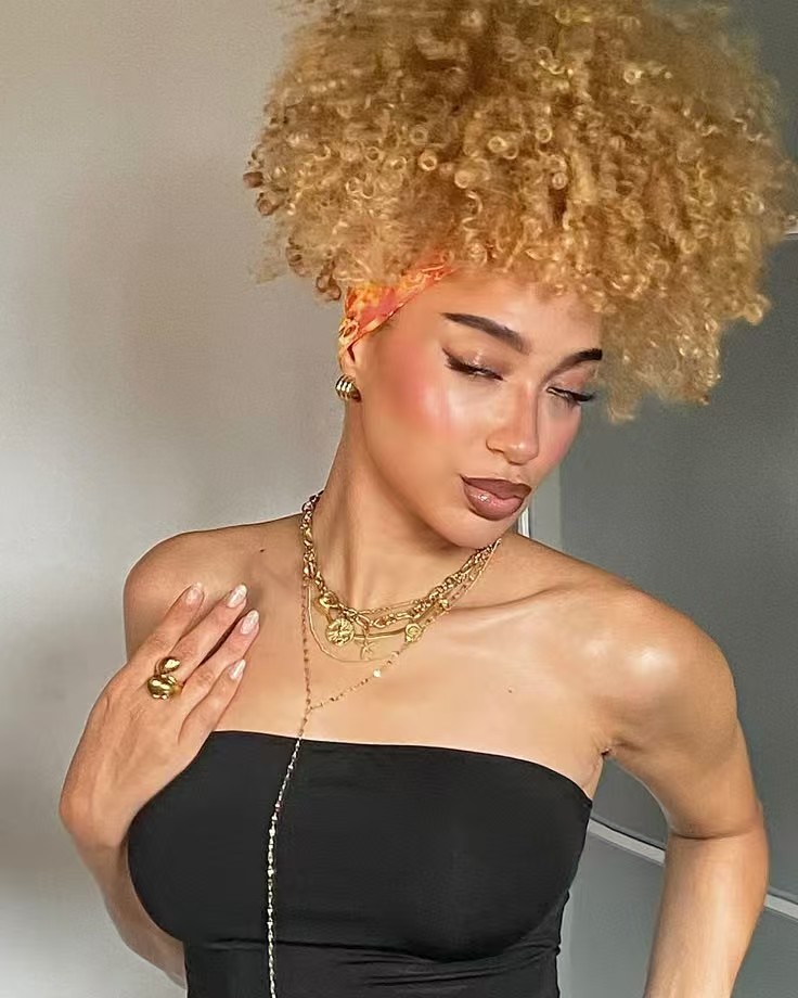 Chic Short high ponytail yellow blonde kinky curly puff bun extension hairpiece with drawstirng clip ins 100%human hair pony tail hair piece 100g 120g