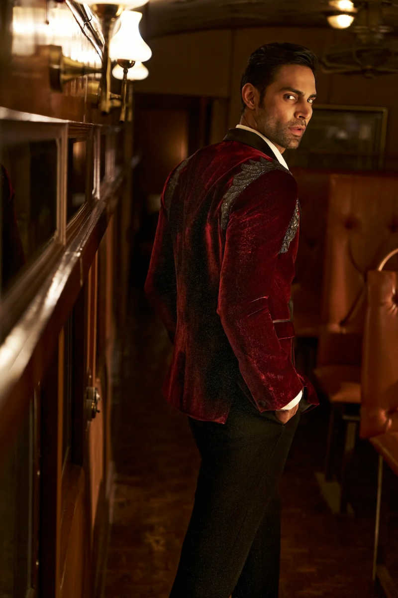 Bright Wedding Tuxedos Velvet 2 Piece Set Beaded Men Suit Fashion Peaked Lapel One Button Evening Prom Grooms Blazers Customized