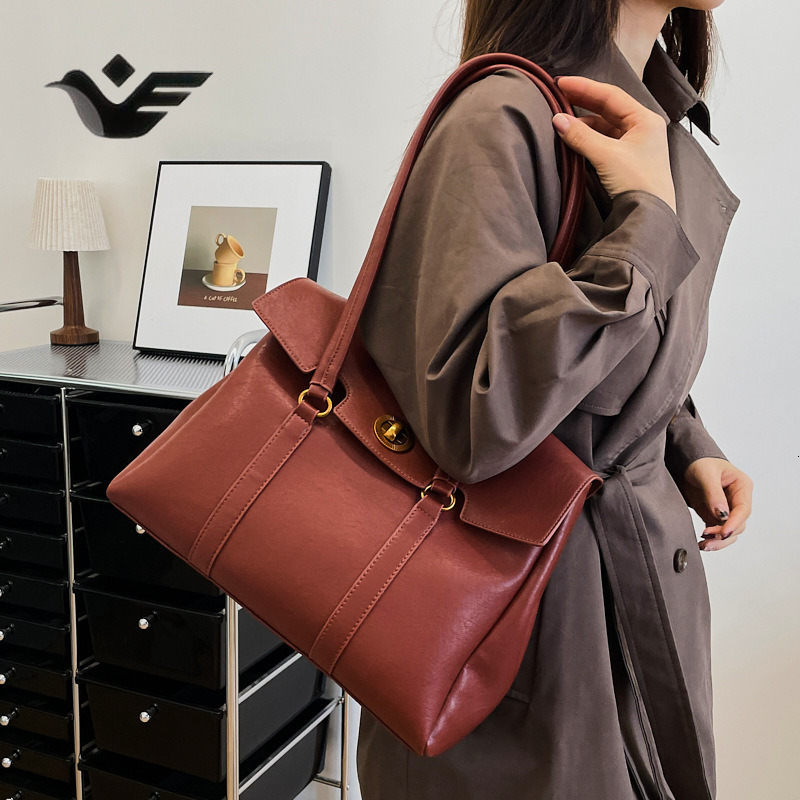 Feiyan Free Shipping New Designer Bag Luxury Shopping Bag Underarm Retro Fashion Tote Bag For Women New Bags Simple Casual Shoulder Bag High-end Women