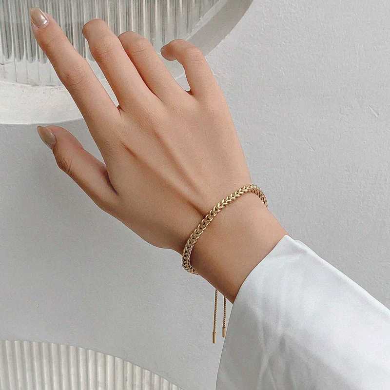 Exquisite Gold Color Stainl Steel Weaving Wheat Ears Pull Adjustable Bracelet for Women Classic Tren Bangle Jewelry GiftXJ250904