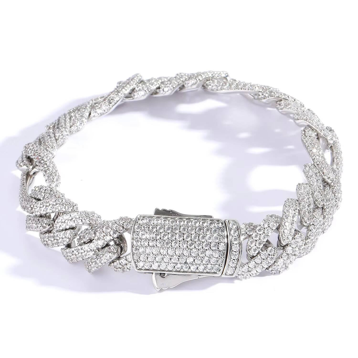 OEM Fashion 925 Silver Moissanite Diamond Jewelry High Quality Moissanite Pendant Necklace