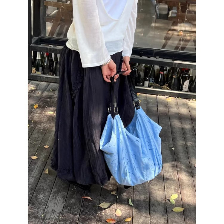 2025 autumn new Korean version niche design casual lazy style handbag lightweight women's shoulder bag designer diagonal cross bag