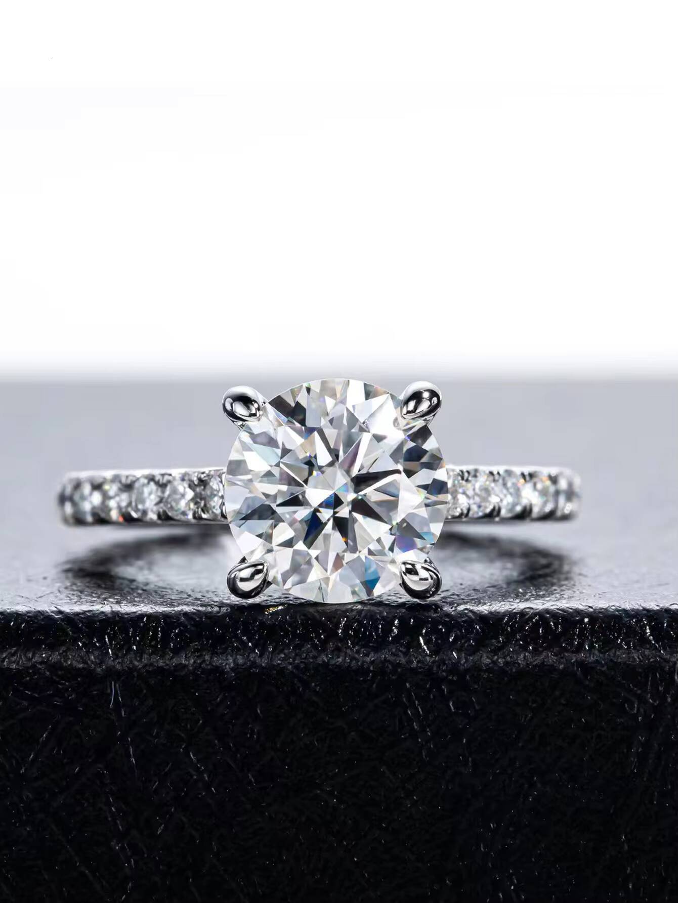 Fine Jewelry Multidiamond Certified GRA Classic Style 925 Sterling Silver Moissanite Diamond Ring
