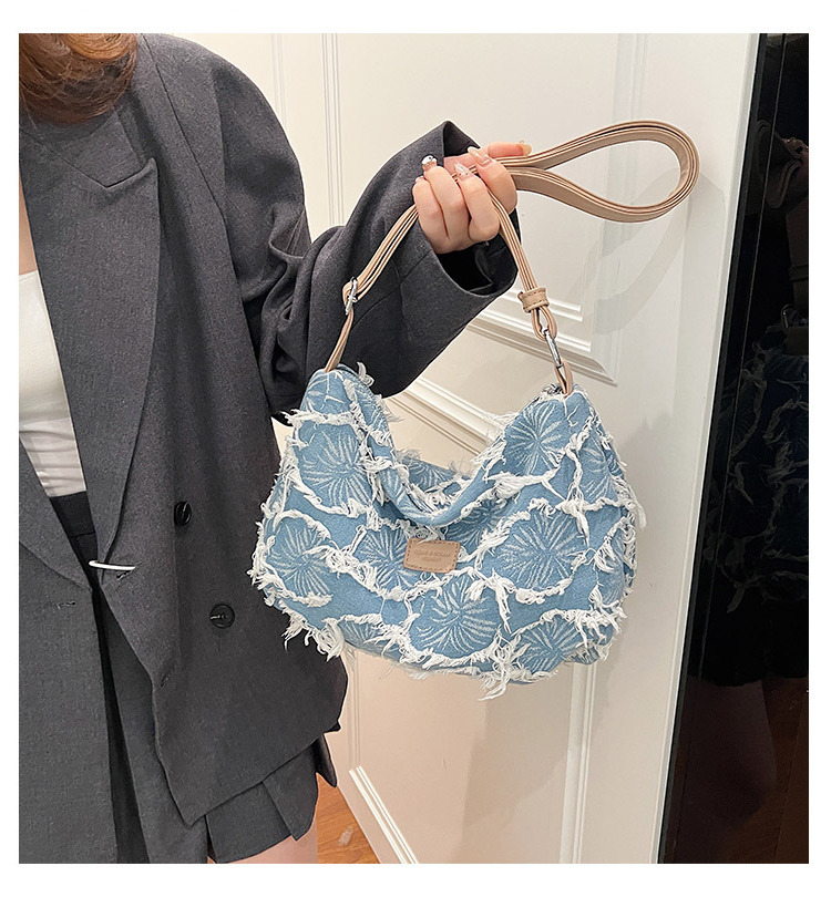 2025 autumn new niche design denim elegant and versatile fashion crossbody bag women's armpit bag designer shoulder bag