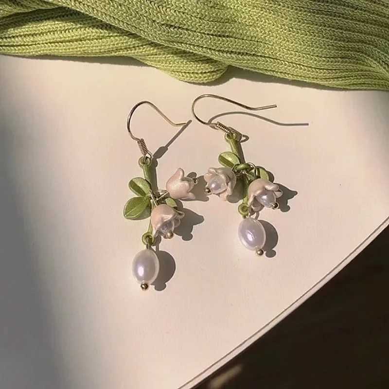 White Lily Of The Valley Bracelet Earrings Necklace Set Super Fairy Stud Earrings Girls Clavicle Chain Flower Jewelry GiftsXJ250904