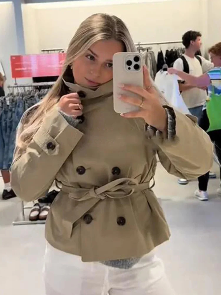 Fashion Stand Collar Belt Trench Coats For Women 2025 Autumn Long Sleeve Double Breasted Jacket Lady High Street Chic Outerwear 250904