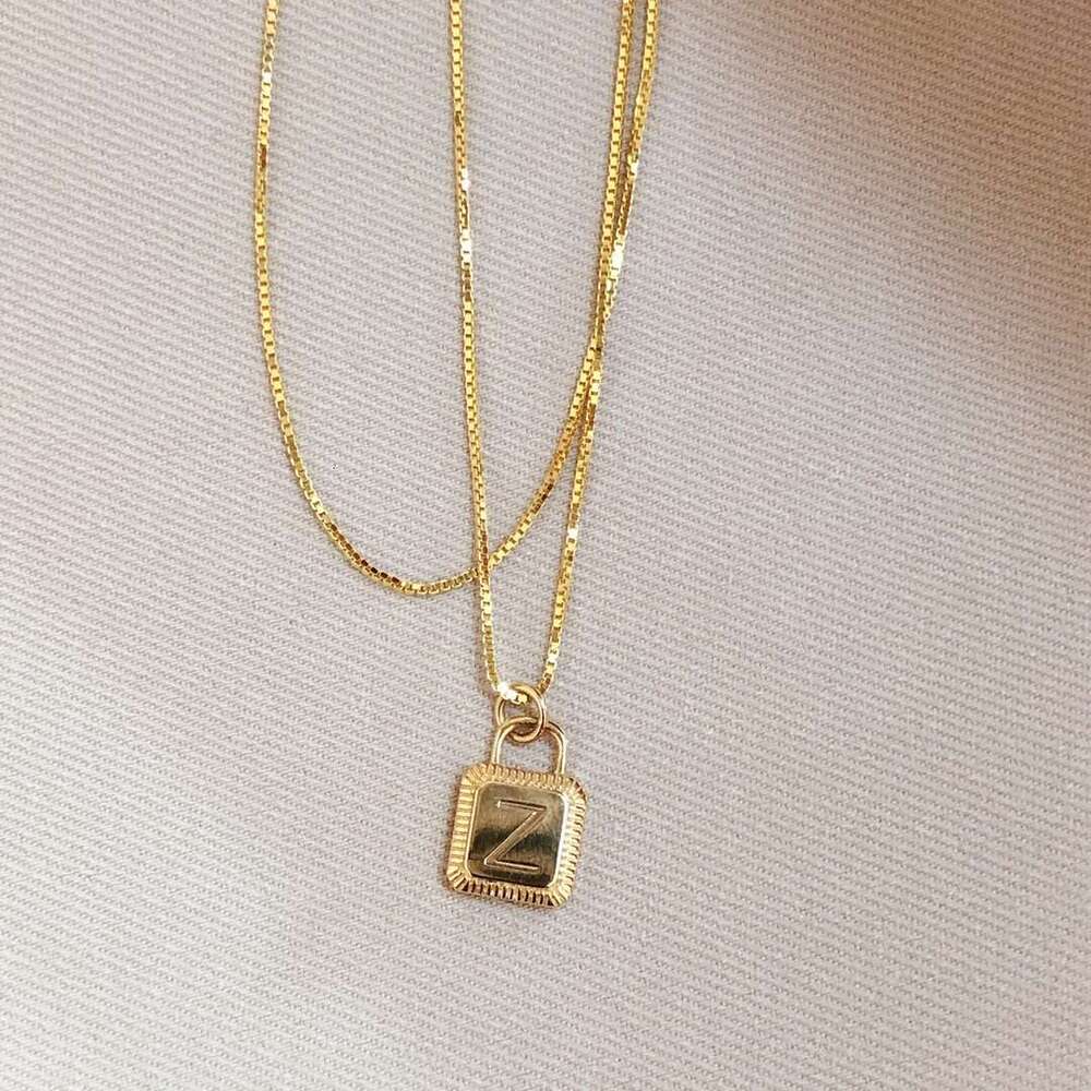 DHcollections Personalized European & American Retro Style S925 Sterling Silver Gold-Plated 26 Letter Name Surname Pendant Women's Collarbone Cha