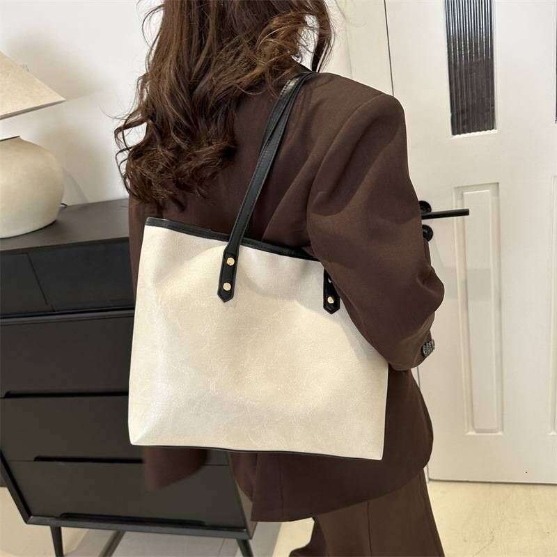 Vintage-Inspired Large-Capacity Underarm Tote Bag Women, 2024 New Stylish And Unique Shoulder Bag, Perfect For