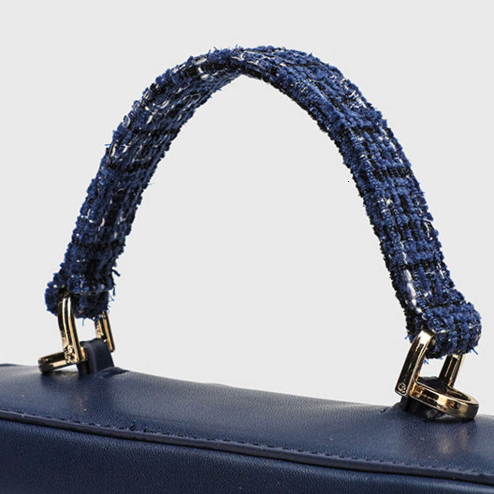 DHEssentials 2025 Summer New Cross Border Box Square Bag Women's Wool Blend Chain Small Bag European Retro Fashion Handheld Bag Blue