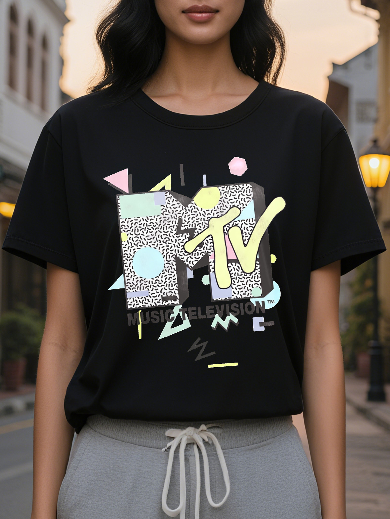 Te MTV Women s Graphic Print T Shirt Retro Music Teion Design With Leopard Spots Lighting Bolts Semi Sheer Round Neck