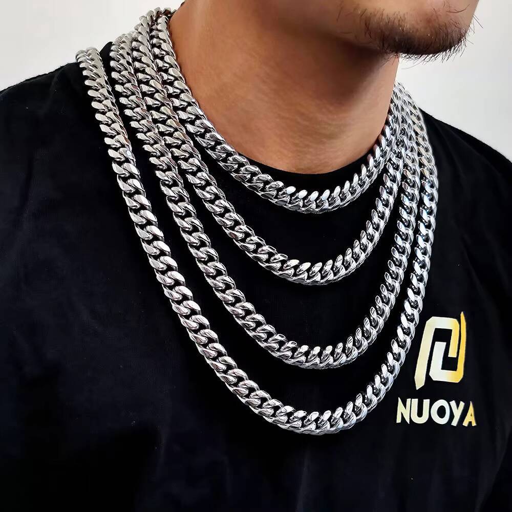 Hot Selling 12mm DiamondEncrusted Buckle Stainless Steel Necklace Bracelet with GoldPlated Cuban Link Chain Ground Encryption