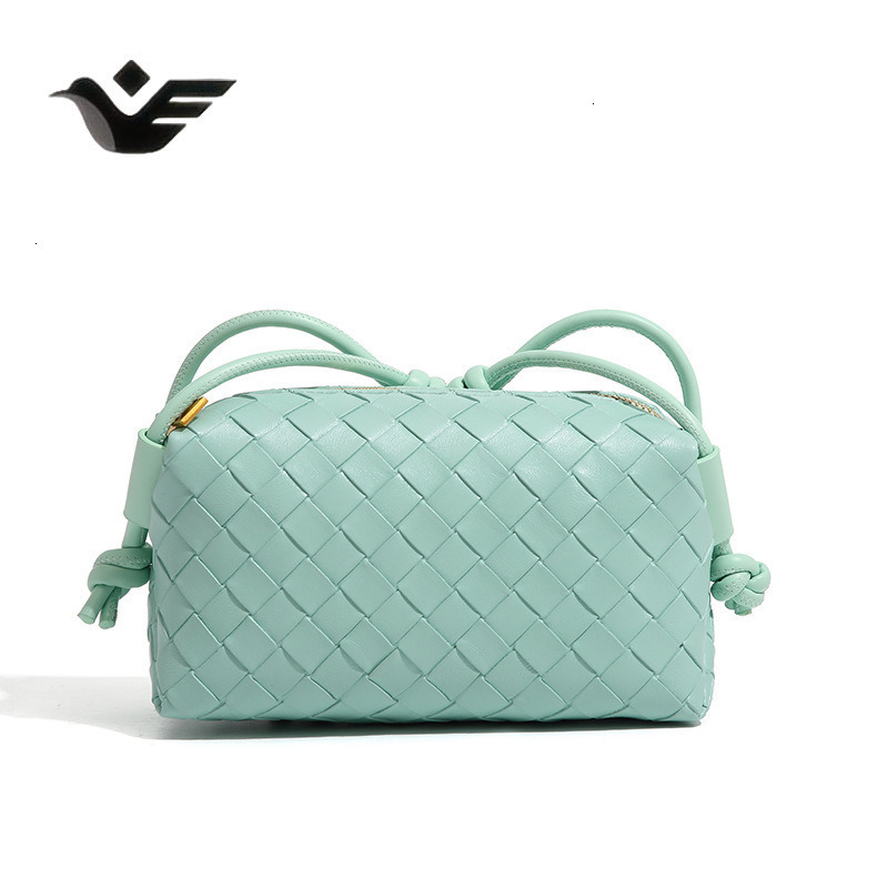 Feiyan Free Shipping New Designer Bag Luxury Shopping Bag Embossed Woven Small Square Bag