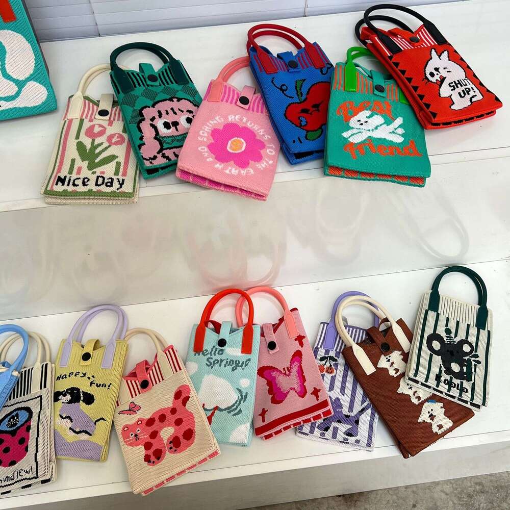 Korean Style Niche Design Cute Sweet Heart Mini Phone Knitted Shoulder Crossbody Bag Portable Handbag for Women