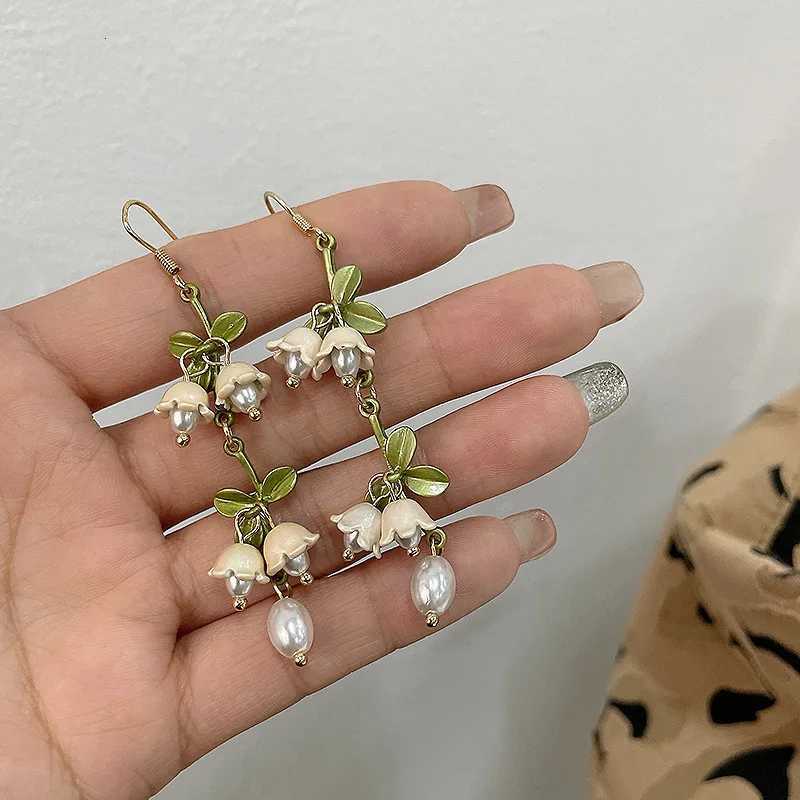 Flower Jewelry Gifts Lilies Of The Valley Bracelet Earrings Necklace Set Super Fairy Stud Earrings Girls Clavicle Chain XJ250904