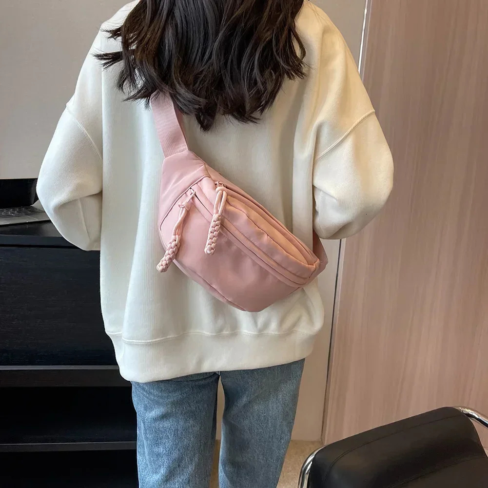 Chest Banana Bag for Women Sling Crossbody Waist Pack Canvas Running Waist Bag Casual Fanny Packs Sport Half Moon Belt Bag 250903