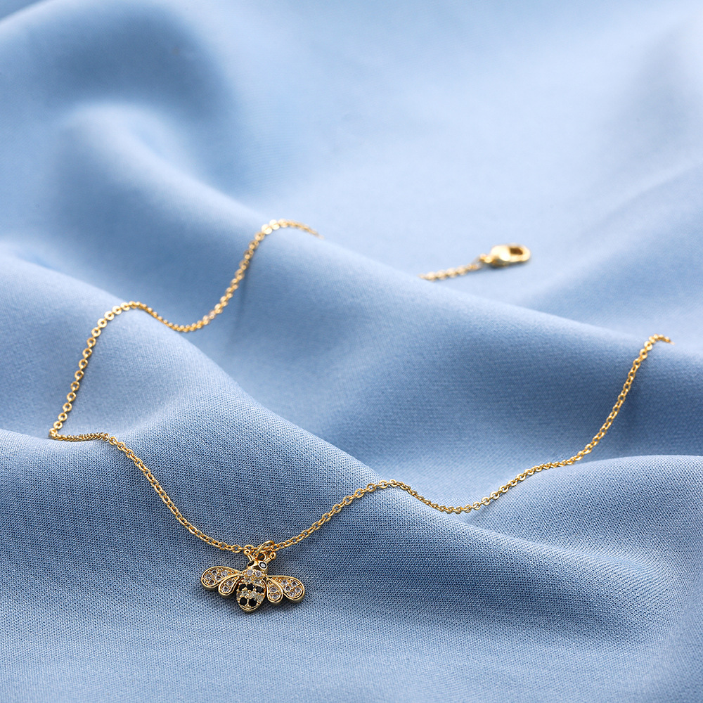 Hot Sale Bee Ladybug Love Heart casual Cute Personality Multi-color Beads Pendant Necklace